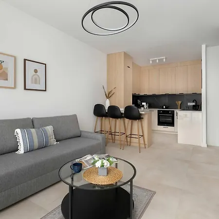 Апартаменты Jasny Z Parkingiem I Balkonem By Renters *