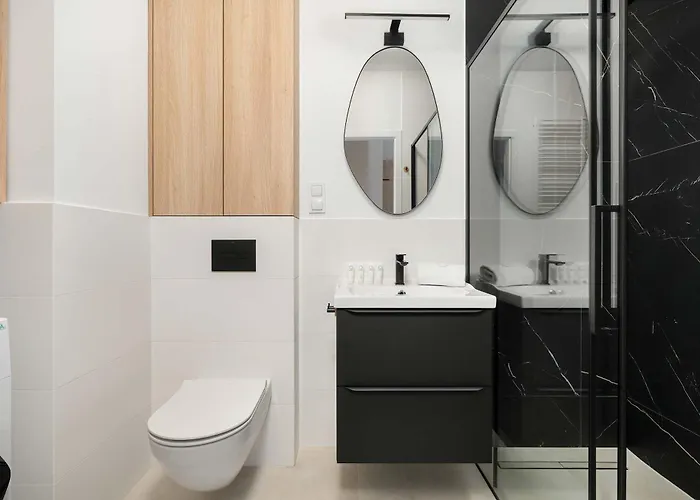 Jasny Z Parkingiem I Balkonem By Renters