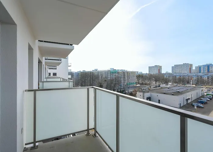 Jasny Z Parkingiem I Balkonem By Renters