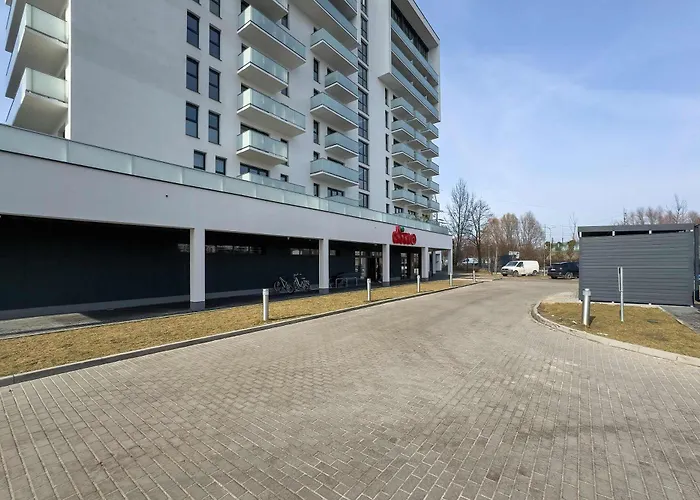 Jasny Z Parkingiem I Balkonem By Renters Апартаменты *